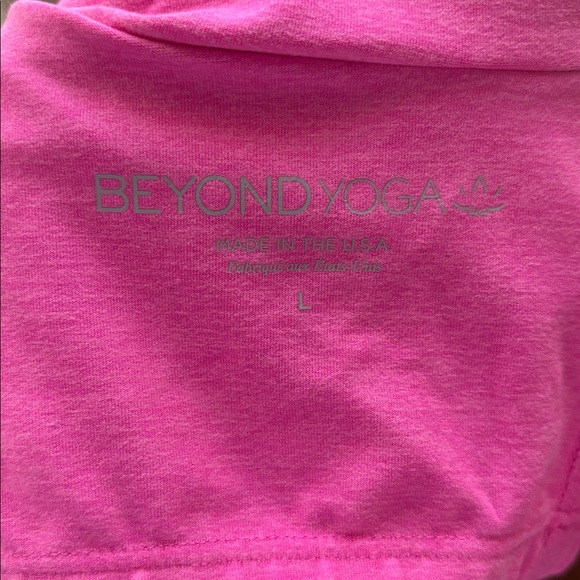 Beyond Yoga Focus Crop Razorback Tank in Pink Hype Heather - Picture 4 of 4